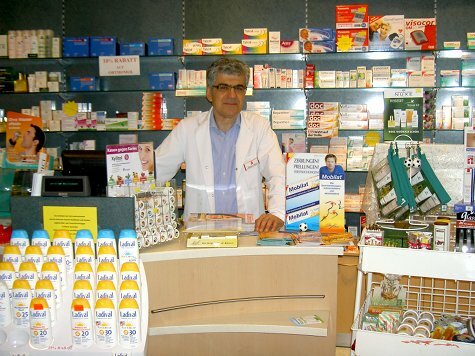 Apotheker Herr Morad-Reza